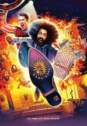 Zach Galifianakis Wears a One-Armed Jacket